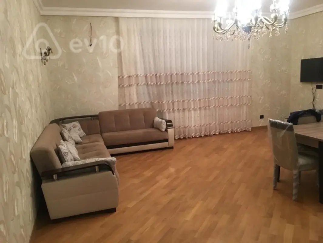 Kirayə verilir 3 otaqlı yeni tikili 110 m²
