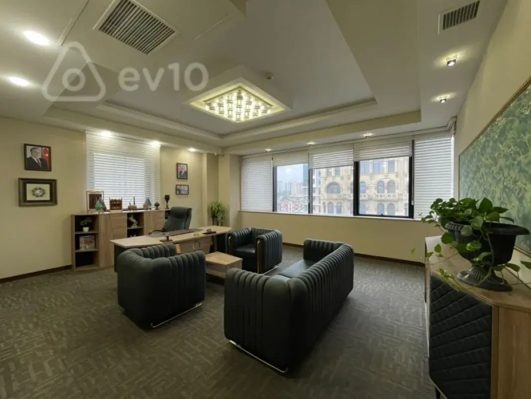 Kirayə verilir 4 otaqlı ofis 170 m²