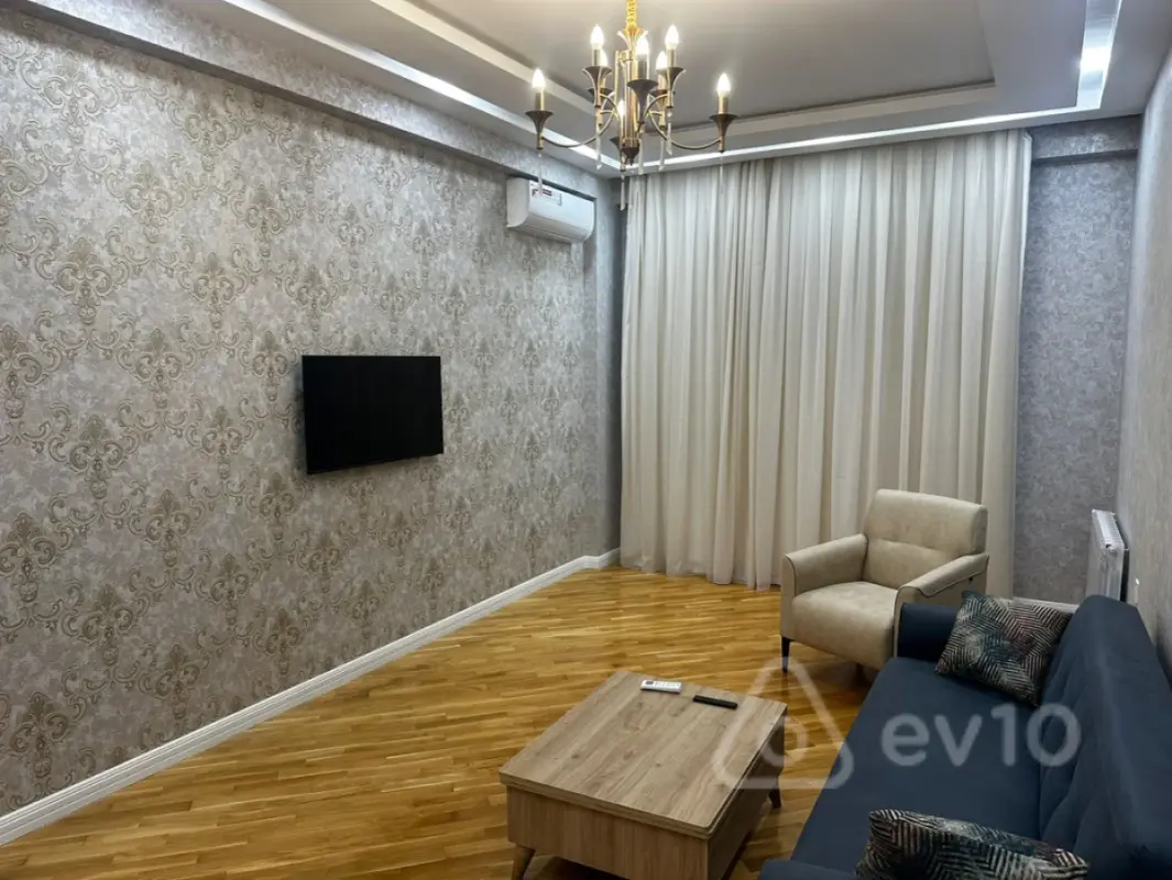 Kirayə verilir 2 otaqlı yeni tikili 73 m²
