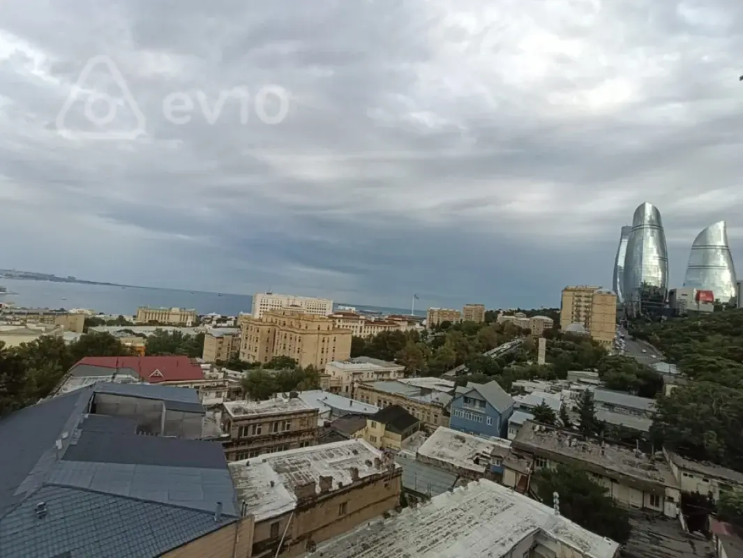 Kirayə verilir 3 otaqlı yeni tikili 176 m²