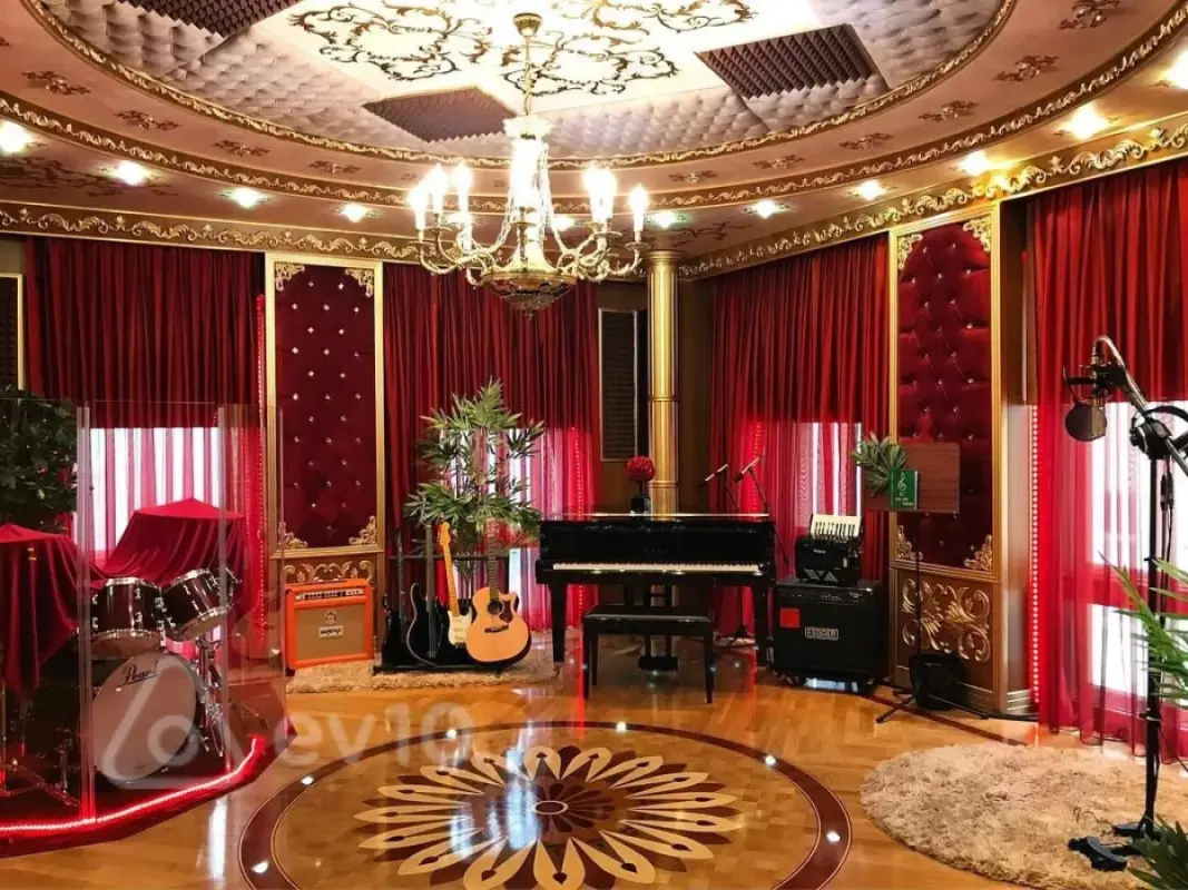 Kirayə verilir mənzil 280 m²