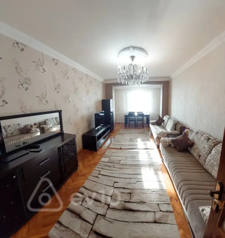 Kirayə verilir 3 otaqlı köhnə tikili 87 m²