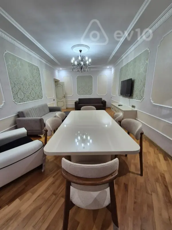 Kirayə verilir 2 otaqlı yeni tikili 114 m²