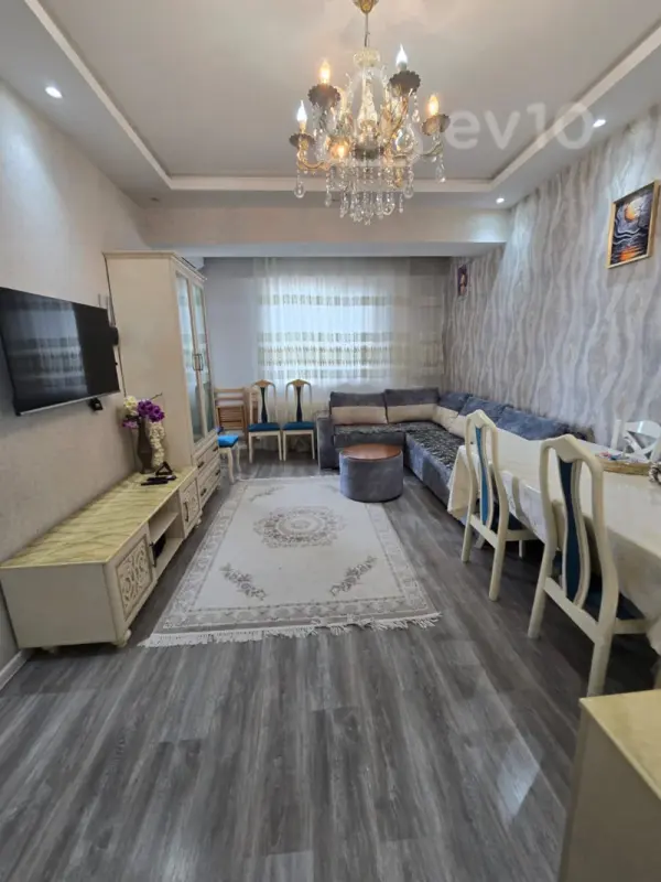 Kirayə verilir 2 otaqlı yeni tikili 65 m²