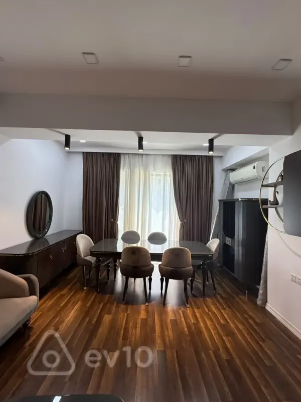 Kirayə verilir 3 otaqlı yeni tikili 100 m²