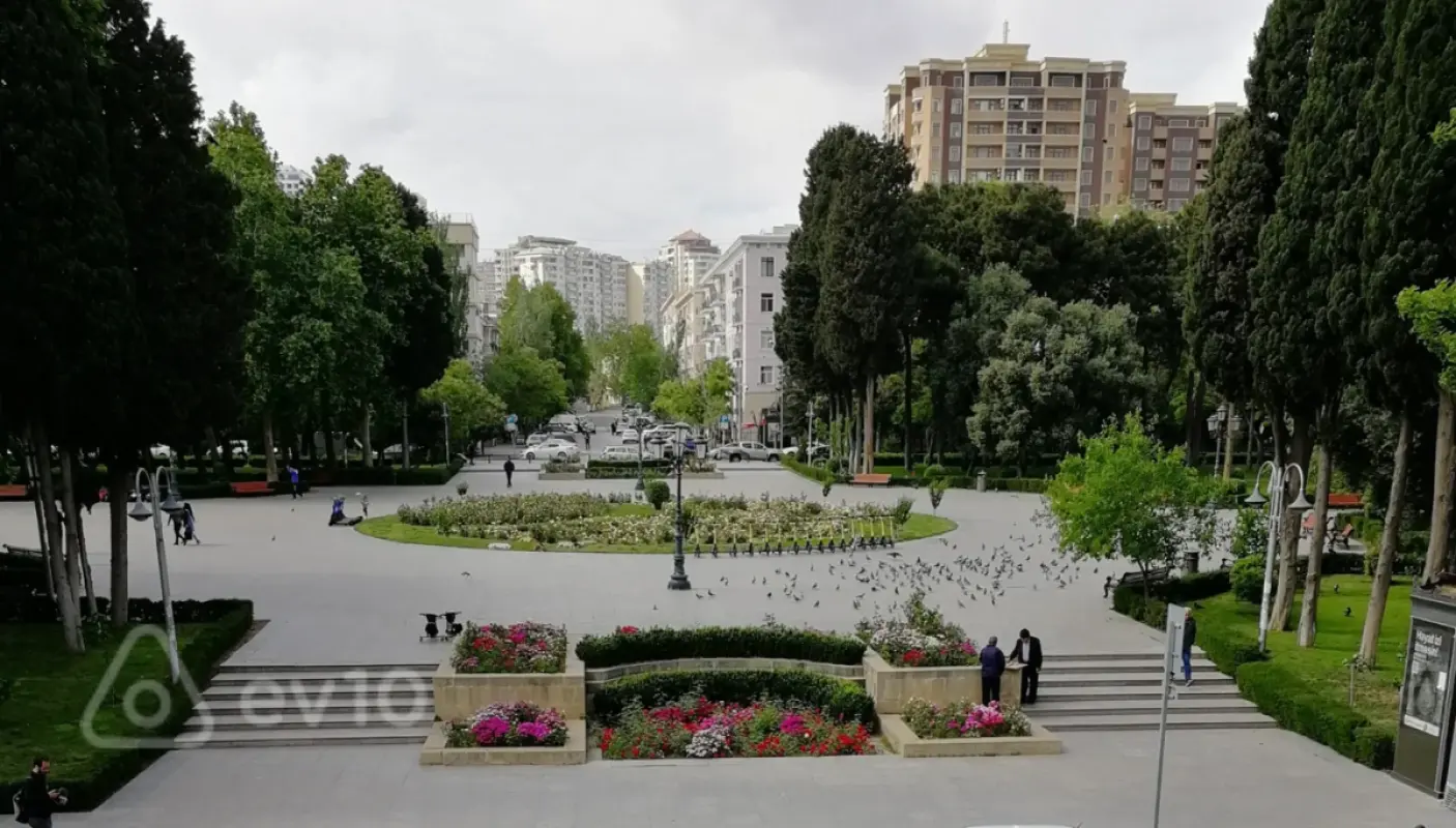 Kirayə verilir 3 otaqlı ofis 110 m²