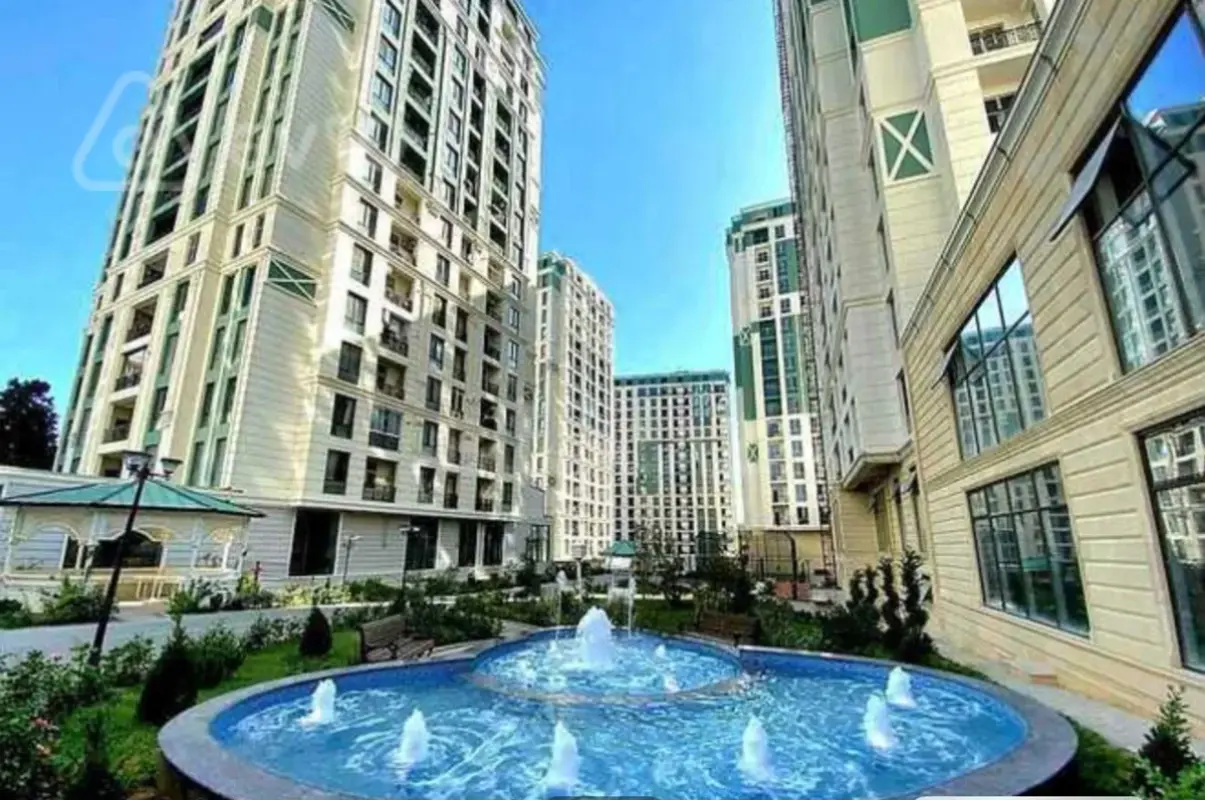 Kirayə verilir 3 otaqlı yeni tikili 147 m²