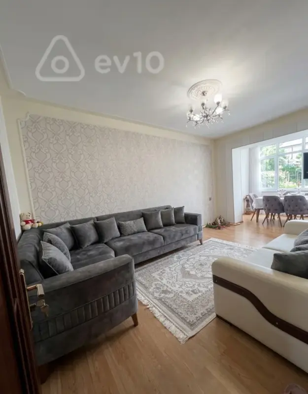 Satılır 3 otaqlı köhnə tikili 68 m²