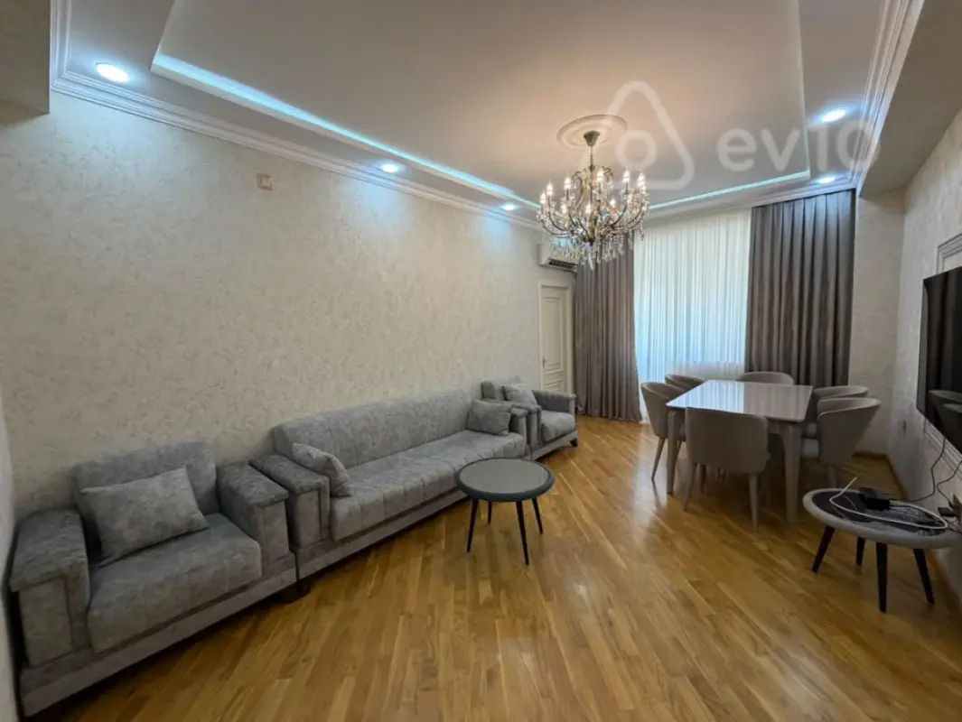 Kirayə verilir 2 otaqlı yeni tikili 70 m²