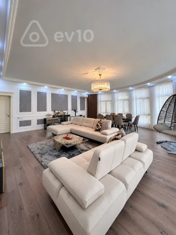 Satılır 3 otaqlı yeni tikili 157 m²