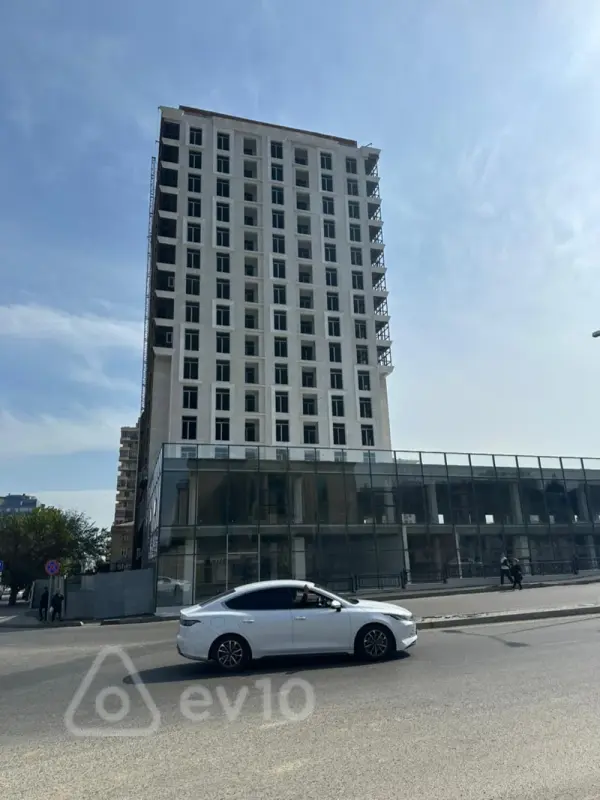 Satılır 2 otaqlı yeni tikili 104 m²