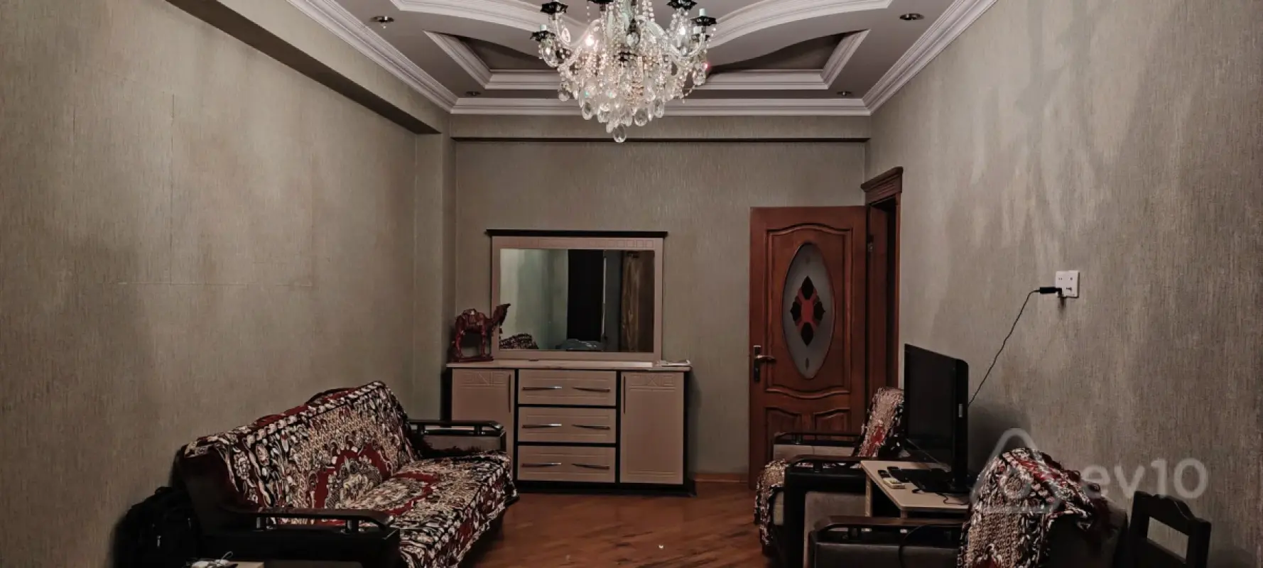 Kirayə verilir 2 otaqlı yeni tikili 90 m²