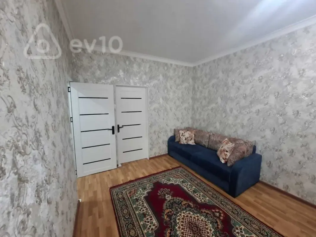 Kirayə verilir 2 otaqlı köhnə tikili 45 m²