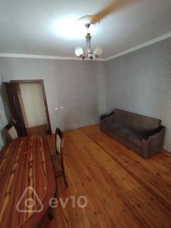 Kirayə verilir 2 otaqlı yeni tikili 50 m²