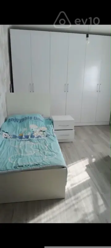 Kirayə verilir 2 otaqlı yeni tikili 20 m²