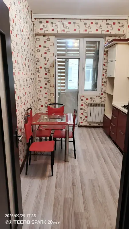 Kirayə verilir 2 otaqlı yeni tikili 78 m²