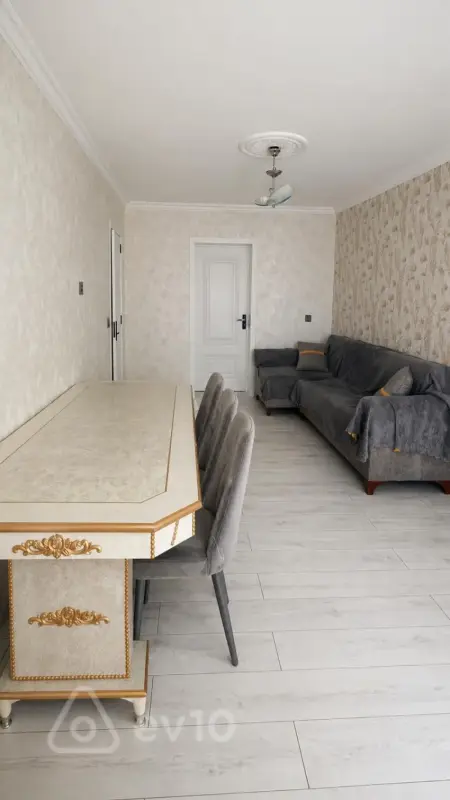Kirayə verilir 2 otaqlı yeni tikili 70 m²