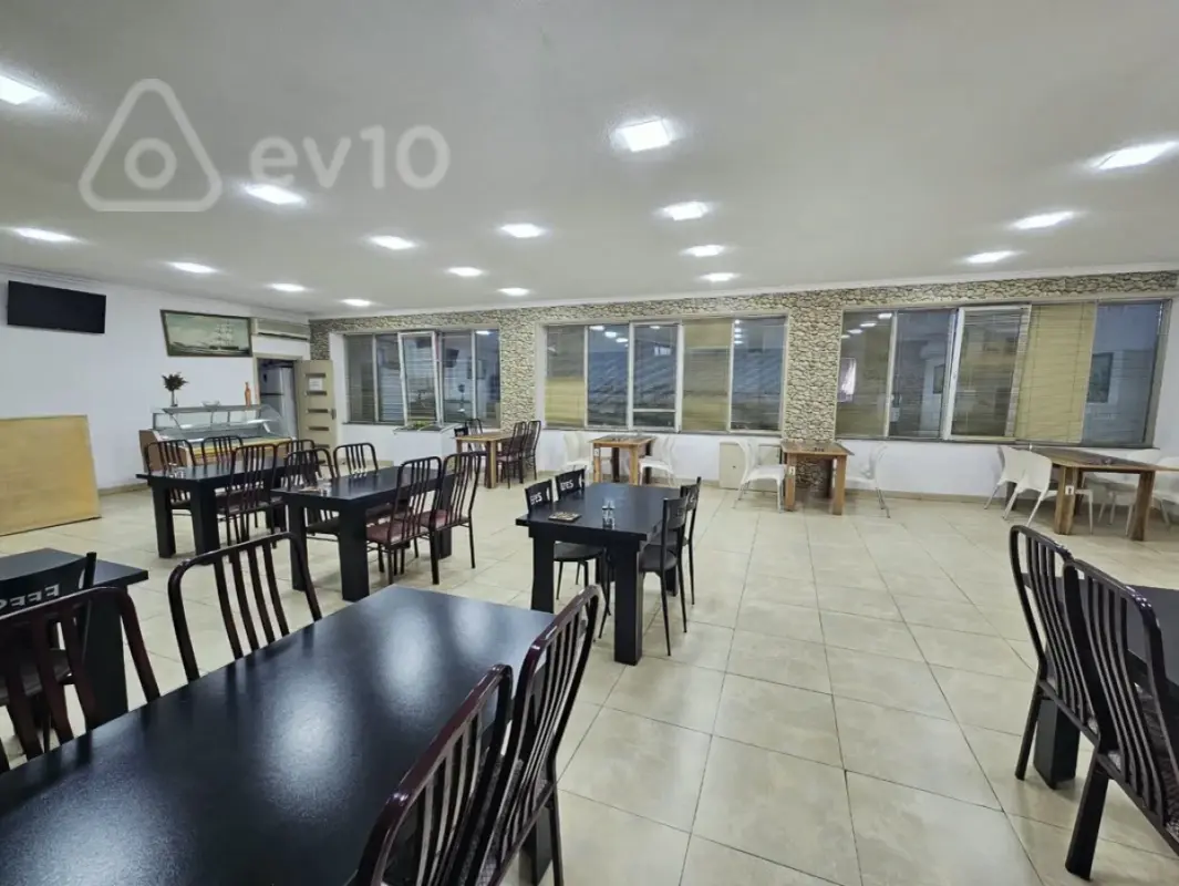 Kirayə verilir mənzil 220 m²