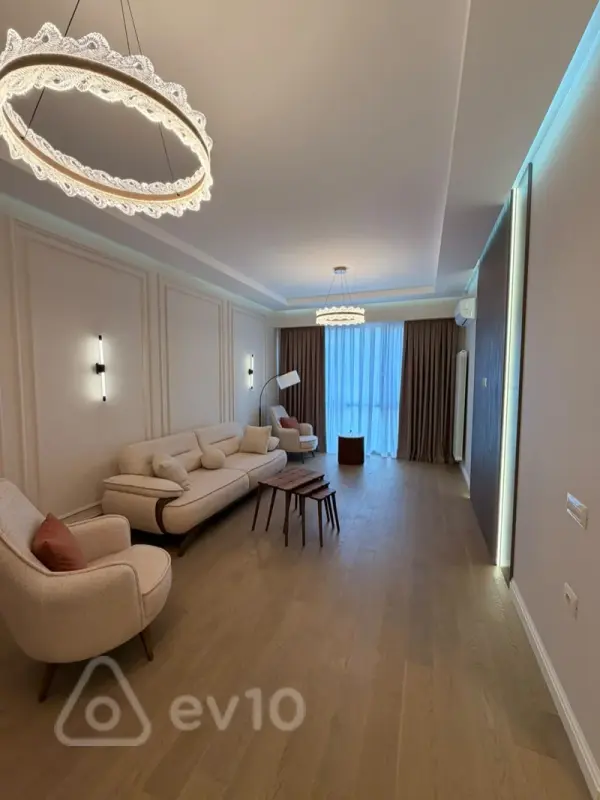 Kirayə verilir 2 otaqlı yeni tikili 70 m²