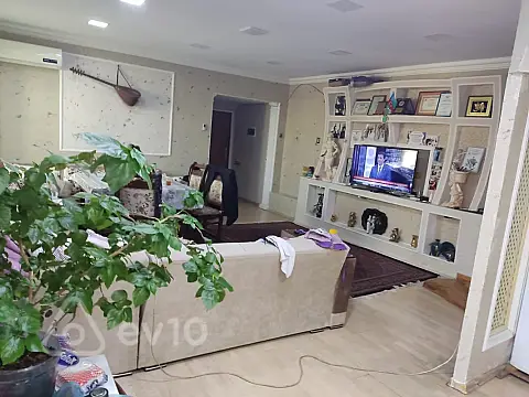 Satılır 5 otaqlı köhnə tikili 160 m² — Bakı, Nəsimi 5 otaq 160.00 m²