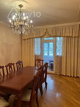 Kirayə verilir 5 otaqlı köhnə tikili 130 m² — Bakı, Nərimanov 5 otaq 130.00 m²