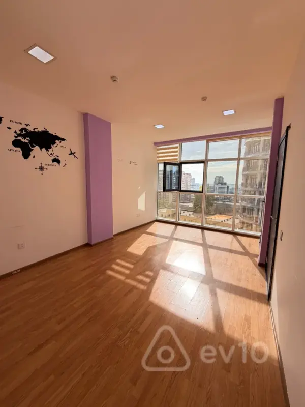 Kirayə verilir 1 otaqlı ofis 27 m²