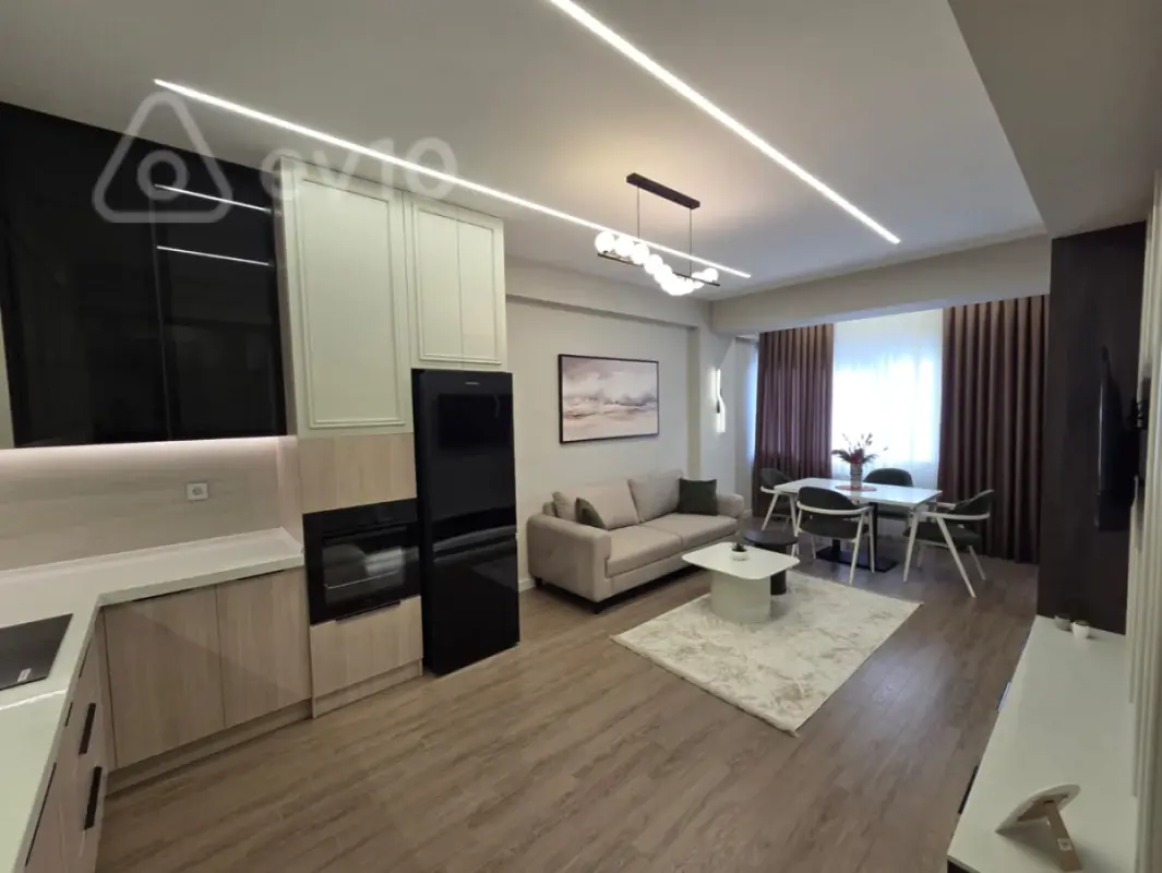 Kirayə verilir 2 otaqlı yeni tikili 65 m²