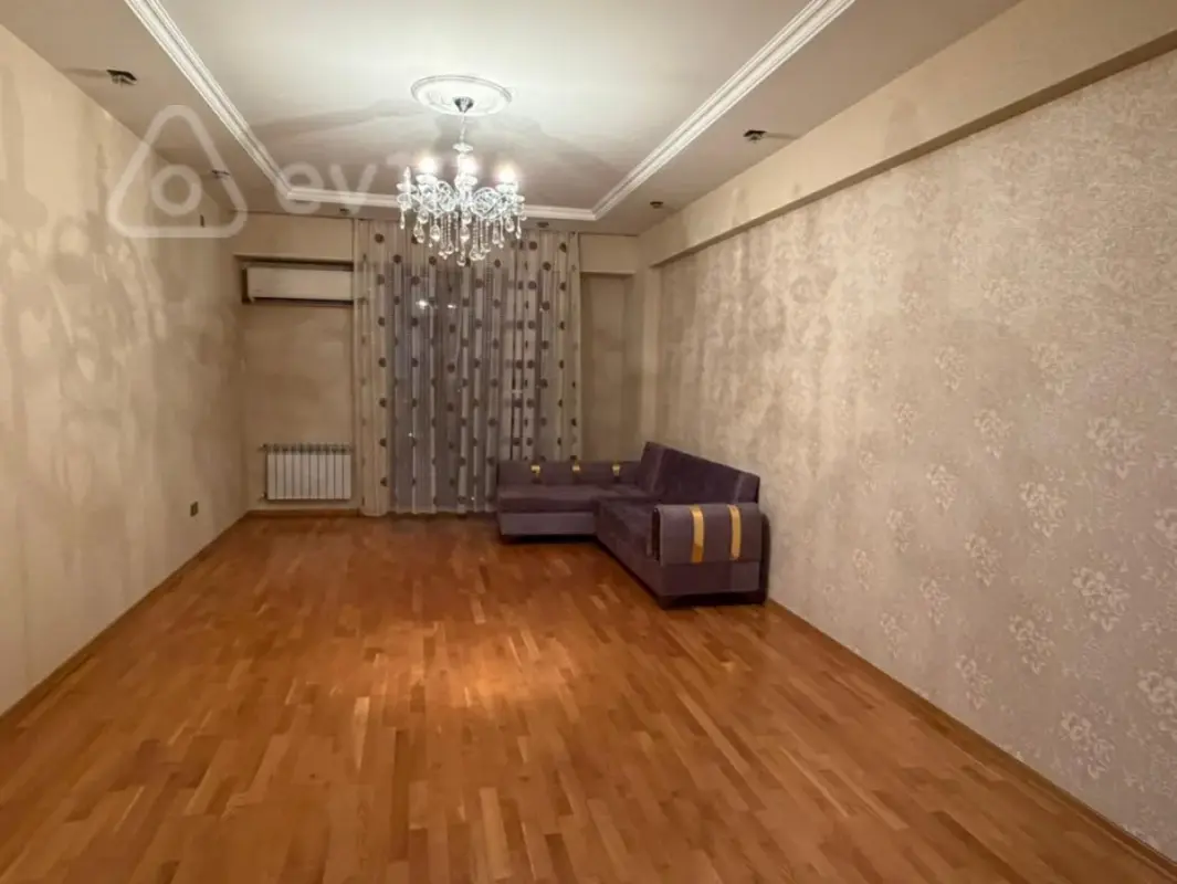 Kirayə verilir 3 otaqlı yeni tikili 120 m²