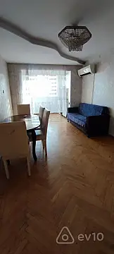 Kirayə verilir 3 otaqlı köhnə tikili 55 m² — Bakı, Nizami 3 otaq 55.00 m²