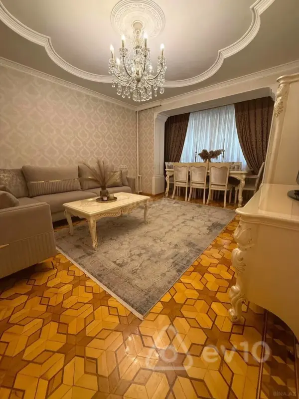 Satılır 3 otaqlı yeni tikili 90 m²
