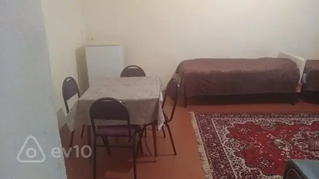Kirayə verilir 2 otaqlı həyət evi 70 m² — Bakı, Səbail 2 otaq 70.00 m²