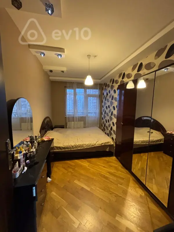 Kirayə verilir 3 otaqlı yeni tikili 80 m²