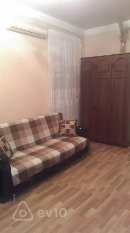 Kirayə verilir 1 otaqlı köhnə tikili 36 m²