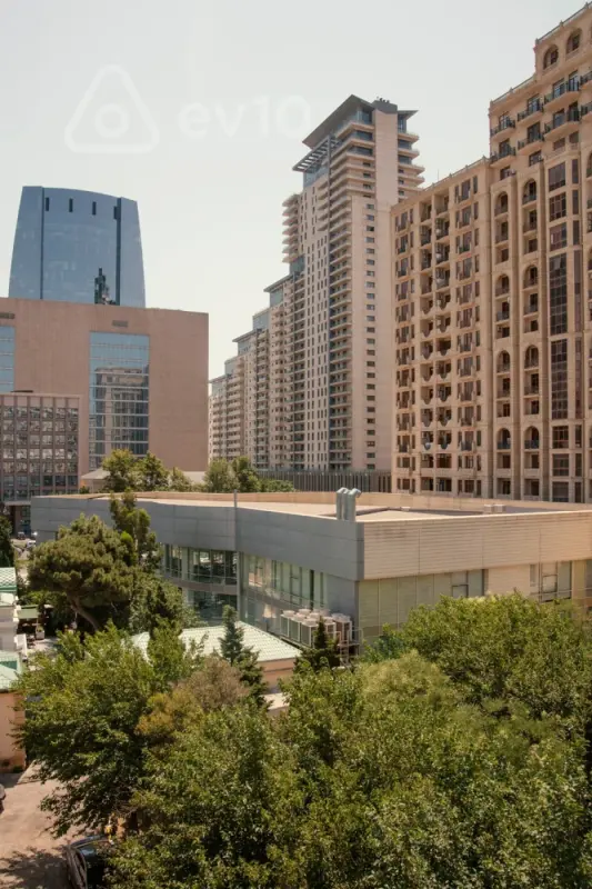 Kirayə verilir 3 otaqlı yeni tikili 100 m²