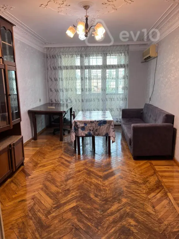 Kirayə verilir 3 otaqlı köhnə tikili 62 m²