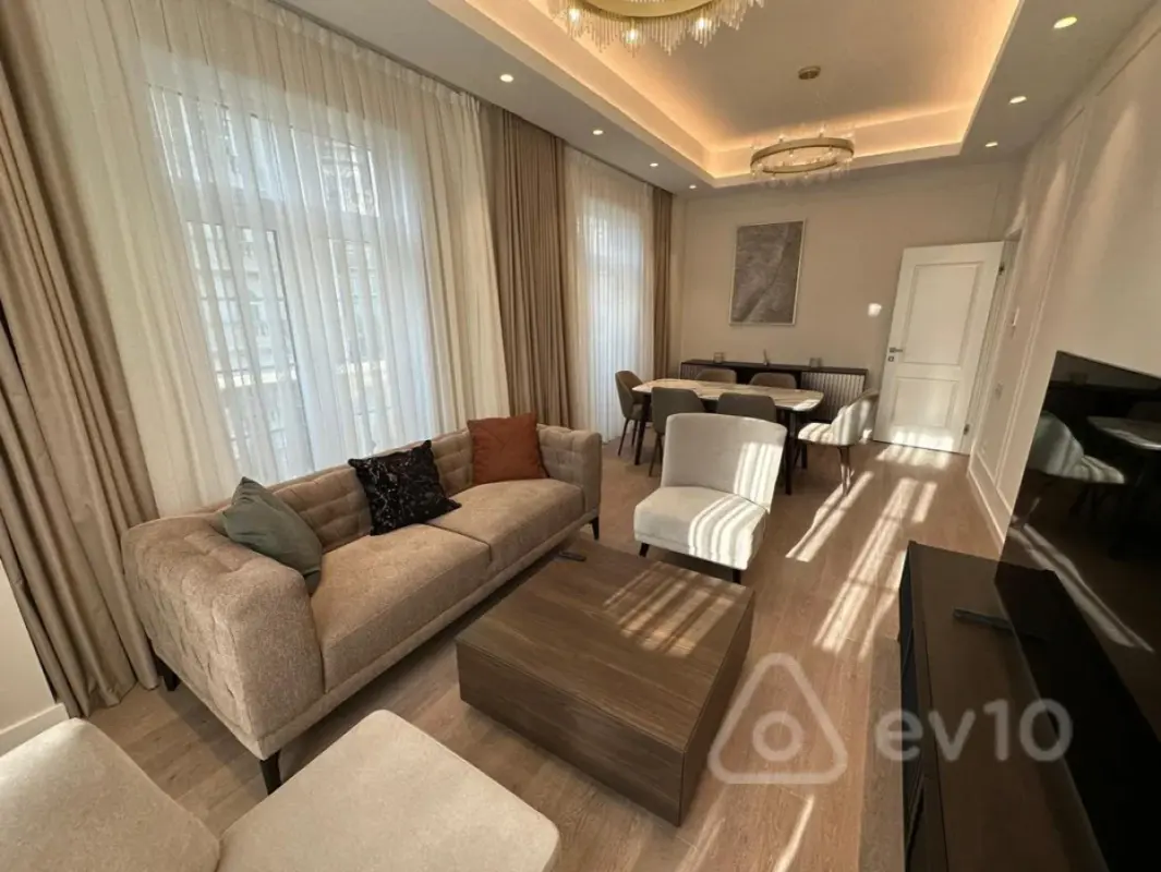 Kirayə verilir 3 otaqlı yeni tikili 111 m²