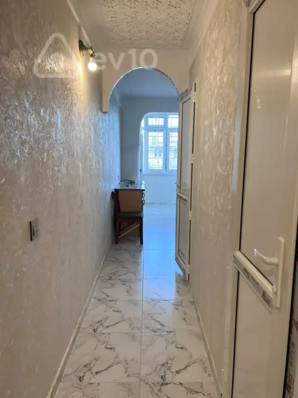 Kirayə verilir 3 otaqlı köhnə tikili 62 m²