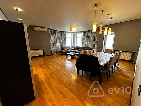 Kirayə verilir 4 otaqlı yeni tikili 200 m² — Bakı, Nərimanov 4 otaq 200.00 m²
