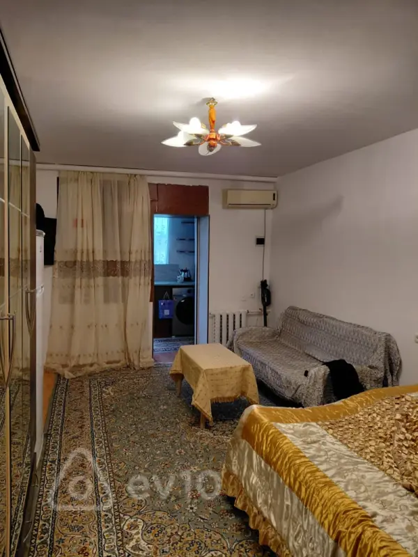 Kirayə verilir 1 otaqlı köhnə tikili 40 m²