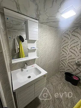 Kirayə verilir 3 otaqlı həyət evi 80 m² — Bakı, Nəsimi 3 otaq 80.00 m²