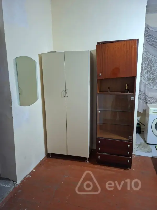 Kirayə verilir 1 otaqlı həyət evi 30 m²