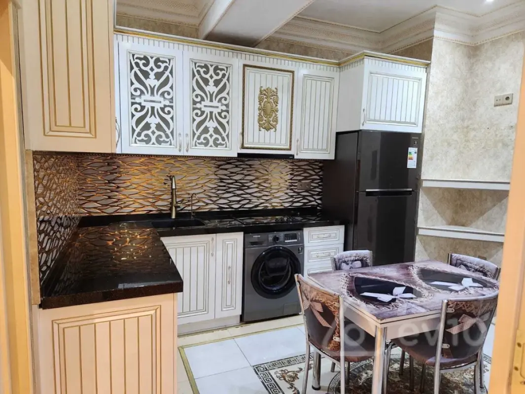 Kirayə verilir 2 otaqlı yeni tikili 65 m²