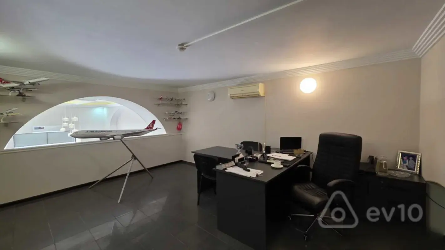 Kirayə verilir mənzil 200 m²