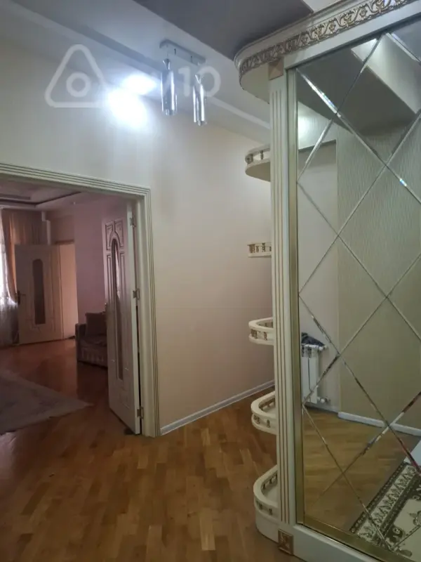 Kirayə verilir 3 otaqlı yeni tikili 85 m²