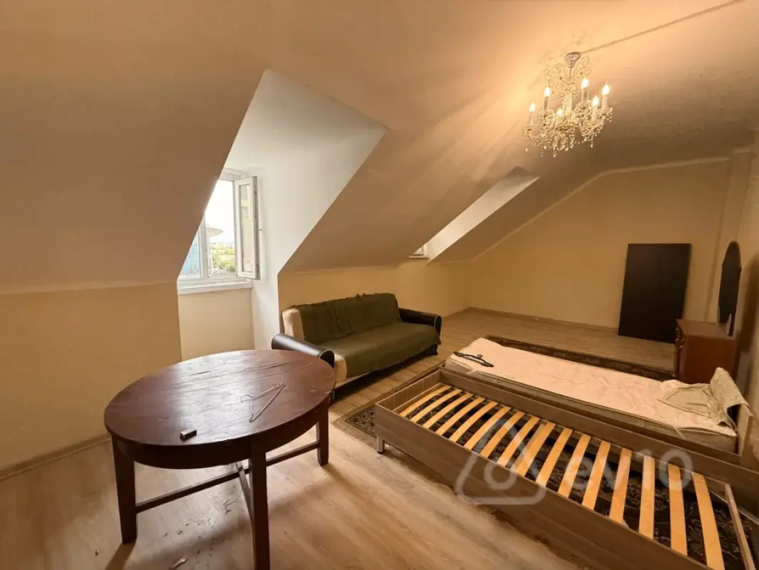 Kirayə verilir 2 otaqlı köhnə tikili 56 m²