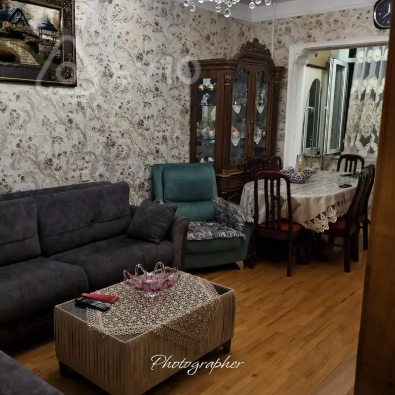 Satılır 3 otaqlı köhnə tikili 90 m²