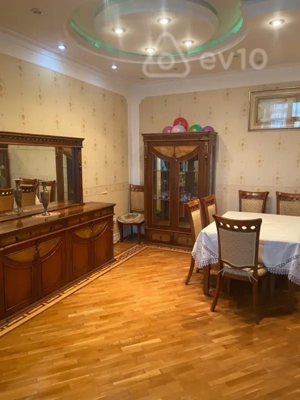 Satılır 3 otaqlı yeni tikili 110 m²