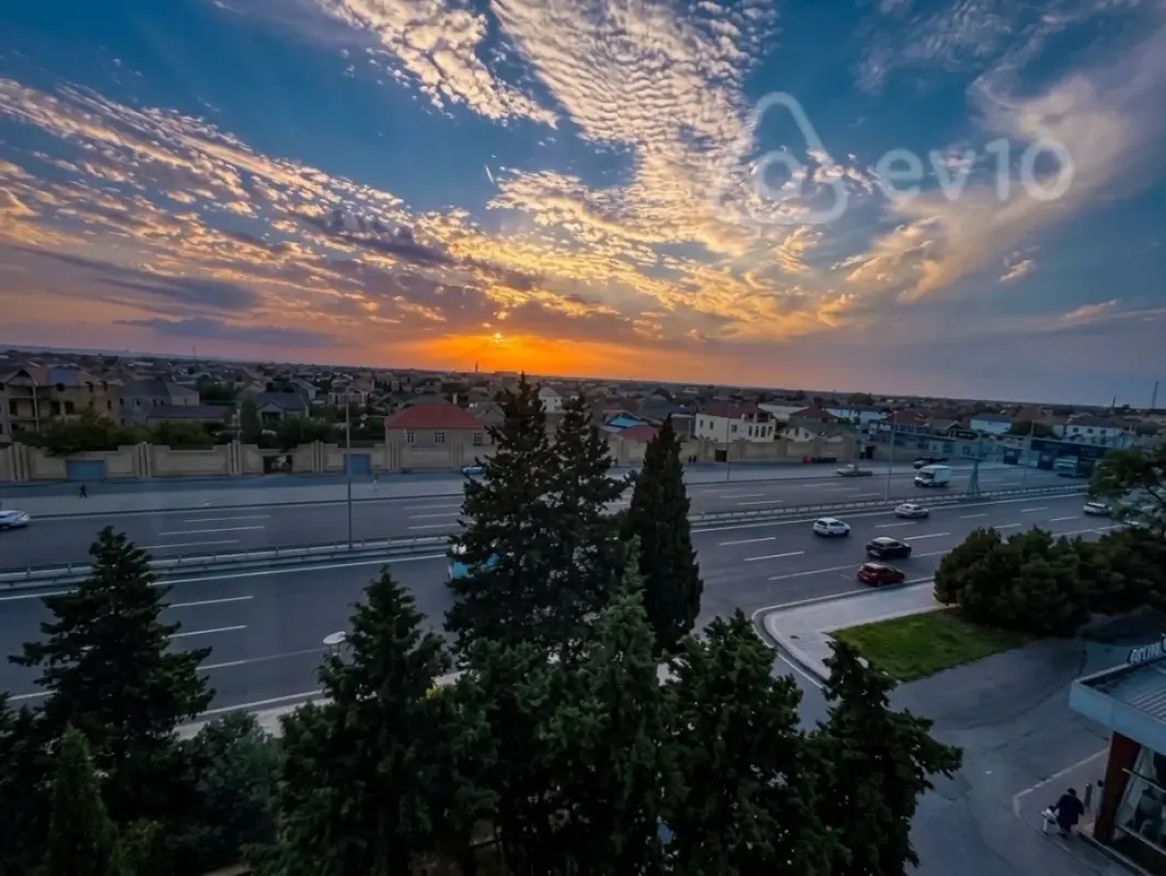 Satılır 3 otaqlı köhnə tikili 75 m²