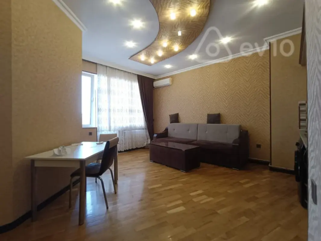 Kirayə verilir 2 otaqlı yeni tikili 55 m²