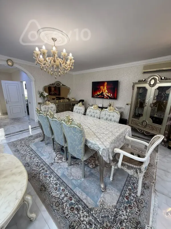 Satılır 3 otaqlı köhnə tikili 120 m²